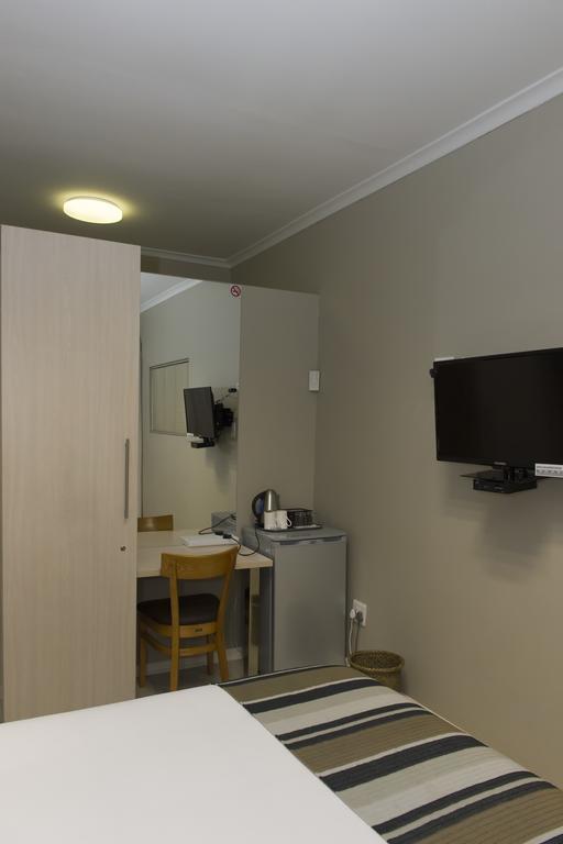 The Suburban Guest House Bloemfontein Chambre photo