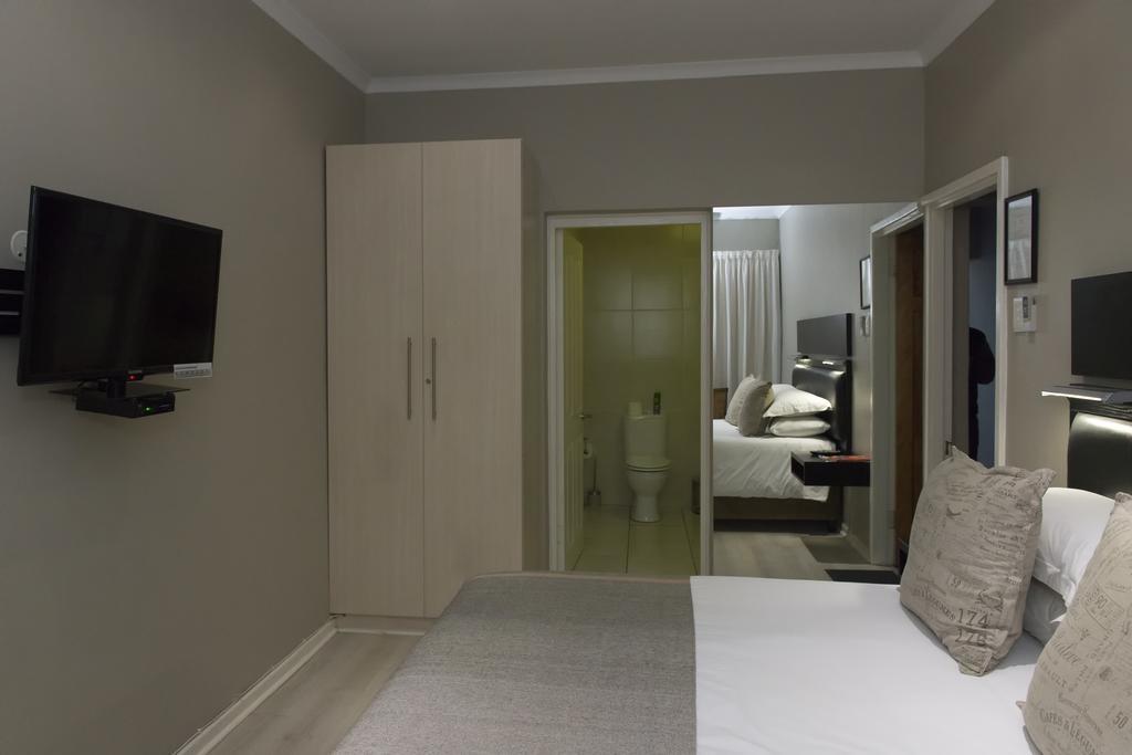 The Suburban Guest House Bloemfontein Chambre photo